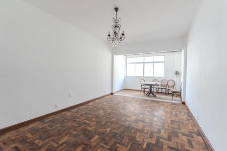Apartamento para alugar com 126m², 3 quartos e sem vagaSala