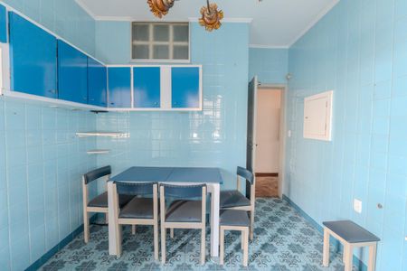 Apartamento para alugar com 126m², 3 quartos e sem vagaCozinha