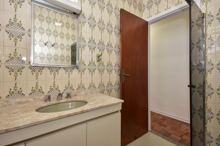 Casa à venda com 190m², 3 quartos e 2 vagas Casa à venda com 190m², 3 quartos e 2 vagasBanheiro