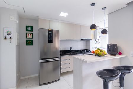 Apartamento para alugar com 48m², 2 quartos e 1 vaga Apartamento para alugar com 48m², 2 quartos e 1 vagaCozinha e área de serviço