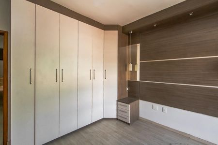 Casa à venda com 160m², 3 quartos e 4 vagas Casa à venda com 160m², 3 quartos e 4 vagasSuíte 1