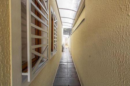Casa à venda com 160m², 3 quartos e 4 vagas Casa à venda com 160m², 3 quartos e 4 vagasCorredor