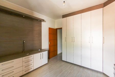 Casa à venda com 160m², 3 quartos e 4 vagasSuíte 1