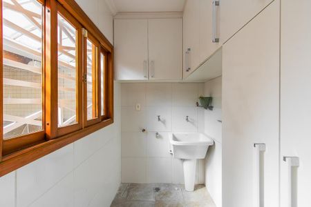 Casa à venda com 160m², 3 quartos e 4 vagas Casa à venda com 160m², 3 quartos e 4 vagasÁrea de Serviço