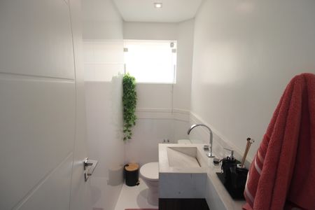 Casa à venda com 145m², 4 quartos e 3 vagasLavabo