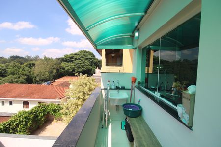 Casa à venda com 145m², 4 quartos e 3 vagasCozinha - Varanda