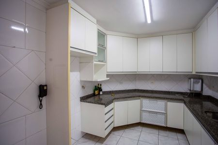 Apartamento à venda com 234m², 3 quartos e 2 vagasCozinha