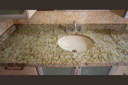 Apartamento à venda com 234m², 3 quartos e 2 vagasBanheiro da Suíte