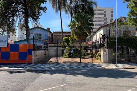 Casa à venda com 280m², 3 quartos e 7 vagasFachada