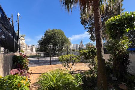 Casa à venda com 280m², 3 quartos e 7 vagasEntrada e garagem