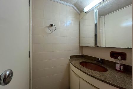 Casa à venda com 280m², 3 quartos e 7 vagasLavabo