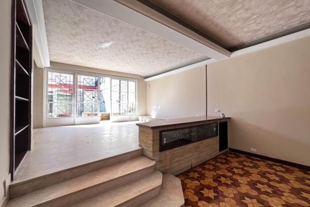 Casa à venda com 280m², 3 quartos e 7 vagasSala