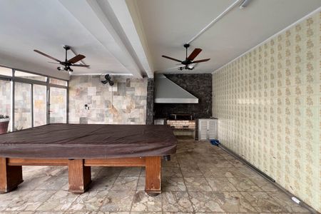 Casa à venda com 280m², 3 quartos e 7 vagasChurrasqueira