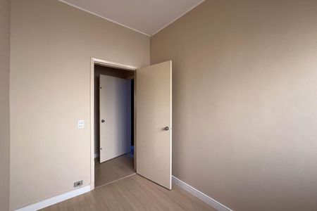 Casa à venda com 280m², 3 quartos e 7 vagasQuarto de serviço