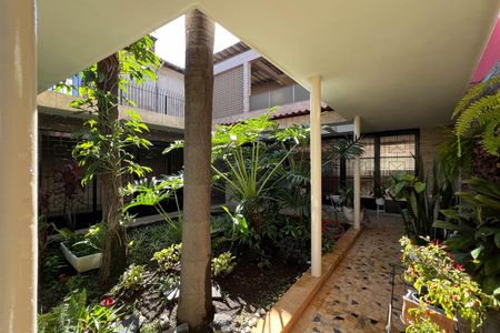 Casa à venda com 280m², 3 quartos e 7 vagasEntrada