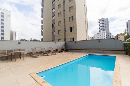 Apartamento para alugar com 56m², 1 quarto e 2 vagas Apartamento para alugar com 56m², 1 quarto e 2 vagasÁrea comum - Piscina