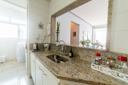 Apartamento para alugar com 56m², 1 quarto e 2 vagas Apartamento para alugar com 56m², 1 quarto e 2 vagasCozinha