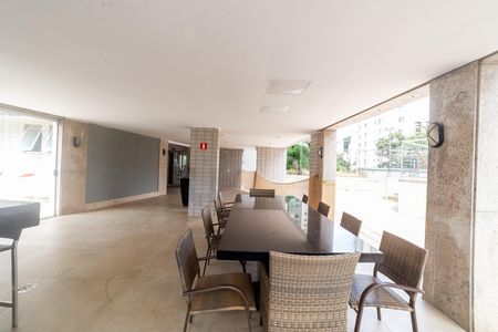 Apartamento para alugar com 56m², 1 quarto e 2 vagas Apartamento para alugar com 56m², 1 quarto e 2 vagasÁrea comum - Salão de festas