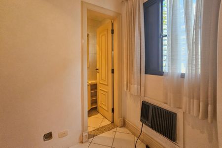 Apartamento para alugar com 170m², 3 quartos e 2 vagas Apartamento para alugar com 170m², 3 quartos e 2 vagasÁrea de serviço