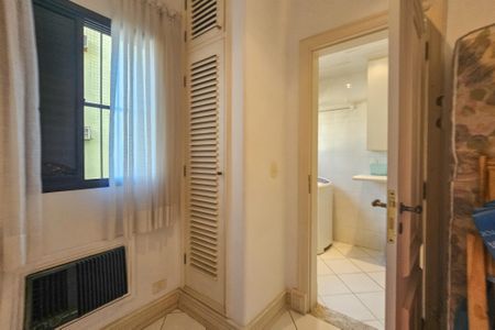 Apartamento para alugar com 170m², 3 quartos e 2 vagas Apartamento para alugar com 170m², 3 quartos e 2 vagasÁrea de serviço