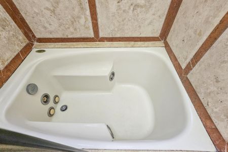 Apartamento para alugar com 170m², 3 quartos e 2 vagas Apartamento para alugar com 170m², 3 quartos e 2 vagasBanheiro da suíte