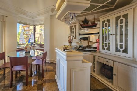 Apartamento para alugar com 170m², 3 quartos e 2 vagas Apartamento para alugar com 170m², 3 quartos e 2 vagasSala