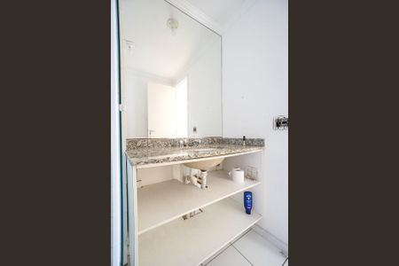 Apartamento à venda com 84m², 3 quartos e 2 vagas Apartamento à venda com 84m², 3 quartos e 2 vagasBanheiro social