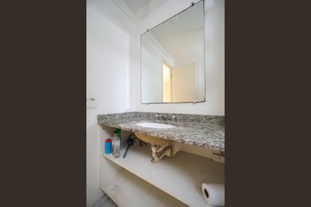 Apartamento à venda com 84m², 3 quartos e 2 vagas Apartamento à venda com 84m², 3 quartos e 2 vagasBanheiro da suíte