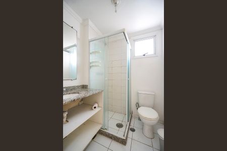 Apartamento à venda com 84m², 3 quartos e 2 vagas Apartamento à venda com 84m², 3 quartos e 2 vagasBanheiro da suíte