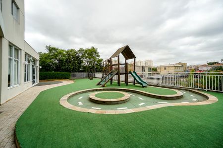 Apartamento à venda com 84m², 3 quartos e 2 vagas Apartamento à venda com 84m², 3 quartos e 2 vagasPlayground