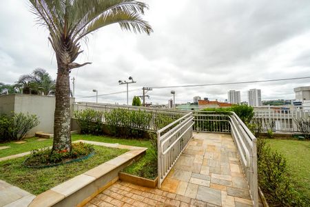 Apartamento à venda com 84m², 3 quartos e 2 vagas Apartamento à venda com 84m², 3 quartos e 2 vagasRampa de acesso à piscina