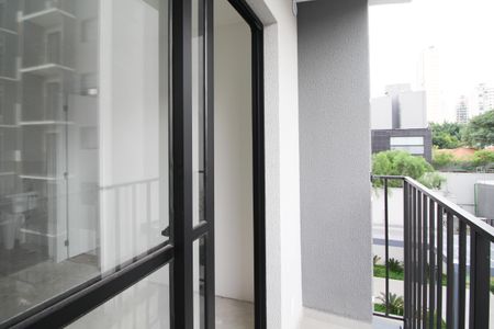 Apartamento à venda com 26m², 1 quarto e sem vaga Apartamento à venda com 26m², 1 quarto e sem vagaVaranda