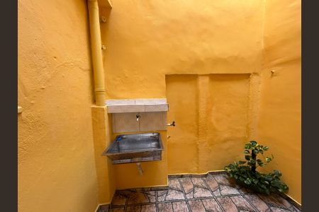 Casa à venda com 40m², 3 quartos e sem vagaÁrea de Serviço