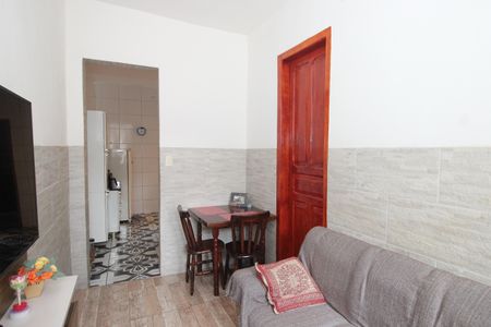 Casa à venda com 40m², 3 quartos e sem vagaSala