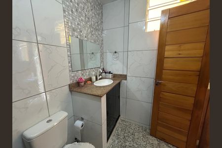 Casa à venda com 40m², 3 quartos e sem vagaBanheiro 2