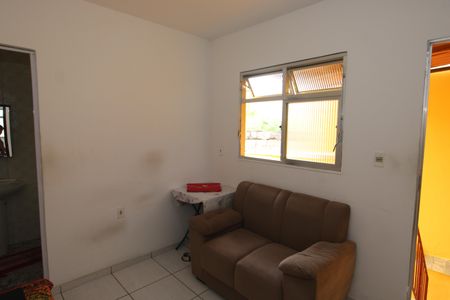 Casa à venda com 40m², 3 quartos e sem vagaSala 2