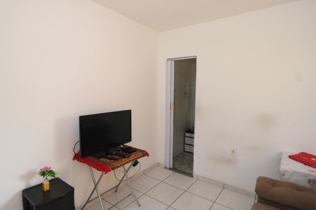 Casa à venda com 40m², 3 quartos e sem vagaSala 2