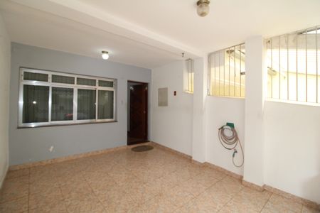 Casa à venda com 112m², 2 quartos e 1 vagaGaragem