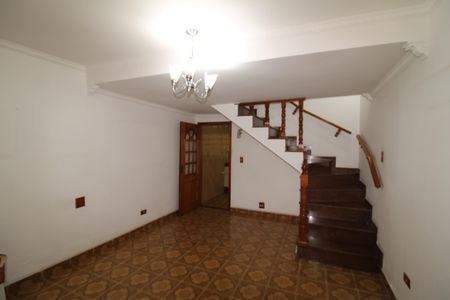 Casa à venda com 112m², 2 quartos e 1 vagaSala