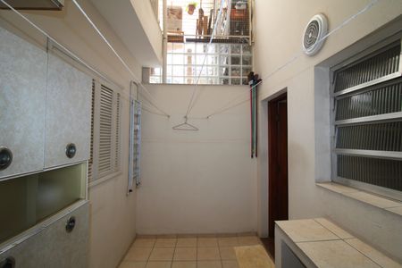 Casa à venda com 112m², 2 quartos e 1 vagaÁrea de Serviço