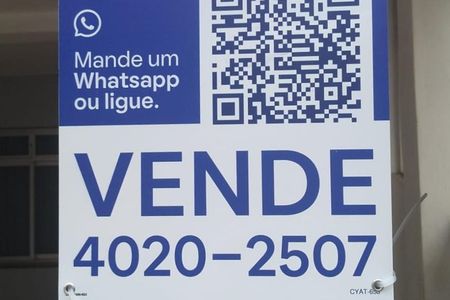 Casa à venda com 112m², 2 quartos e 1 vaga Casa à venda com 112m², 2 quartos e 1 vagaFachada