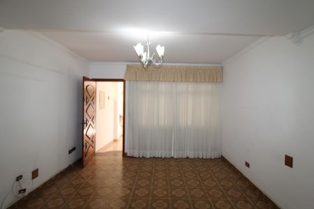 Casa à venda com 112m², 2 quartos e 1 vagaSala