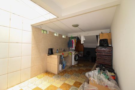 Casa à venda com 500m², 5 quartos e 2 vagas Casa à venda com 500m², 5 quartos e 2 vagasÁrea comum Salão de Festas