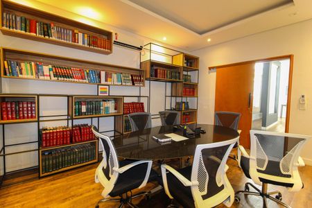 Casa à venda com 500m², 5 quartos e 2 vagas Casa à venda com 500m², 5 quartos e 2 vagasQuarto 1