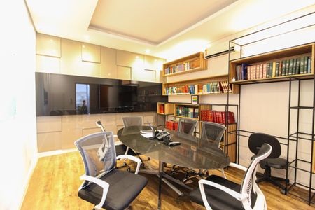 Casa à venda com 500m², 5 quartos e 2 vagas Casa à venda com 500m², 5 quartos e 2 vagasQuarto 1