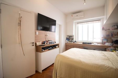 Apartamento à venda com 128m², 3 quartos e 1 vagaSuíte