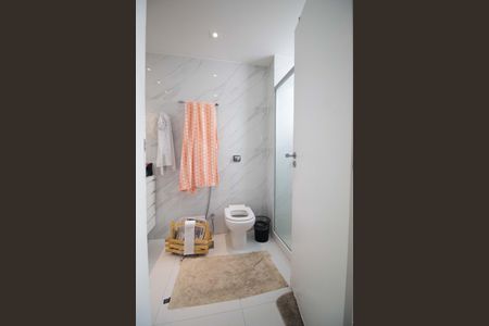 Apartamento à venda com 128m², 3 quartos e 1 vagaBanheiro da Suíte