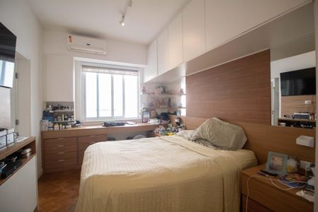 Apartamento à venda com 128m², 3 quartos e 1 vagaSuíte