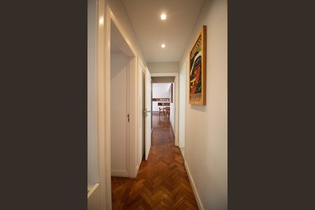 Apartamento à venda com 128m², 3 quartos e 1 vagaCorredor