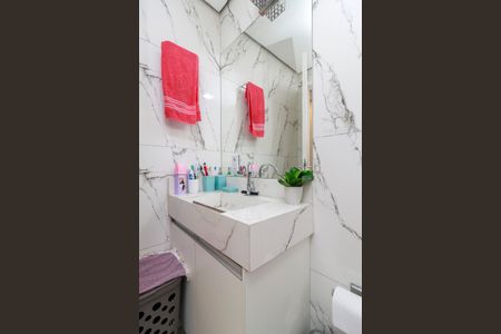 Apartamento à venda com 60m², 2 quartos e 1 vaga Apartamento à venda com 60m², 2 quartos e 1 vagaBanheiro